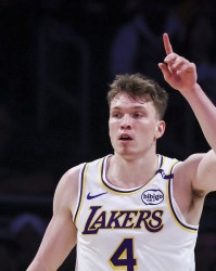 十大退步球员：来了快船先整活？浓眉巅峰已过？老詹终于老了？